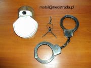 Kajdanki MO z białą kaburą Drogówki